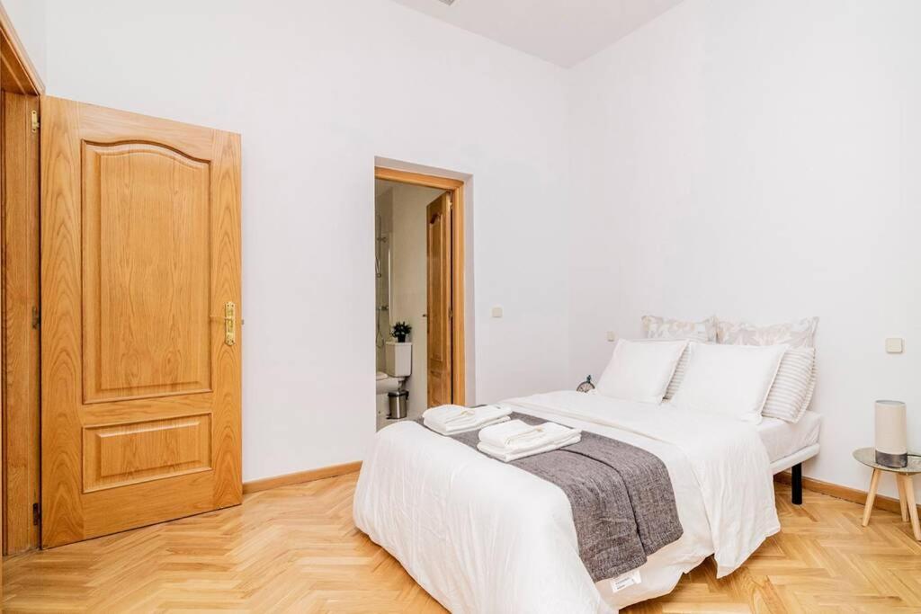Bello Apartamento En Centro De Madrid, C/Infantas 1-3 By Batuecas Zewnętrze zdjęcie